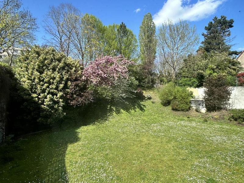 Local commercial - 112 m²