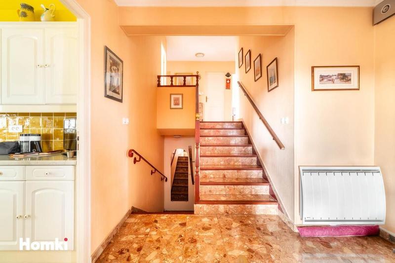 Villa - 166 m² - 6 pièces