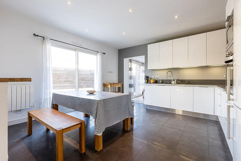 Maison - 93 m² - 4 pièces