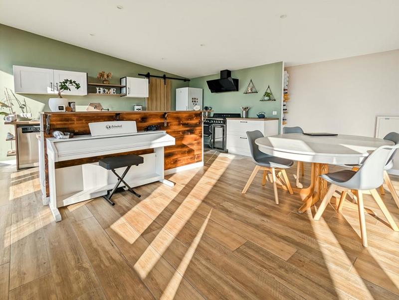 Maison - 149 m² - 5 pièces