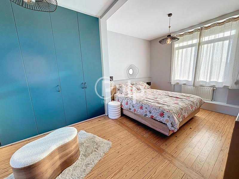 Maison bourgeoise - 142 m² - 6 pièces