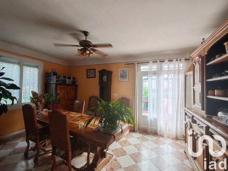 Maison - 290 m² - 8 pièces