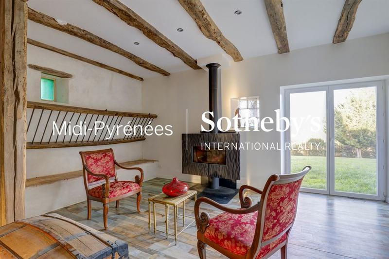 Maison - 356 m² - 10 pièces