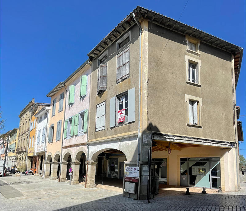 Immeuble - 220 m² - 10 pièces