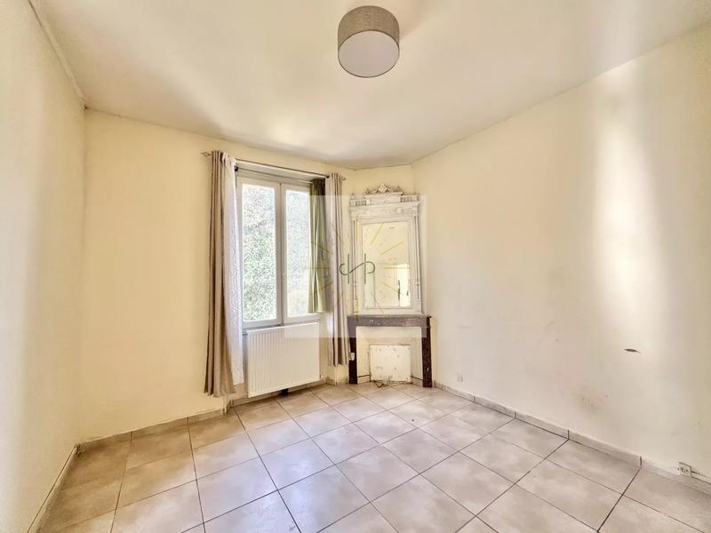Maison - 97 m² - 5 pièces