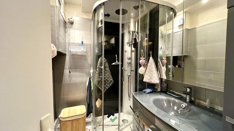 Appartement - 64 m² - 4 pièces