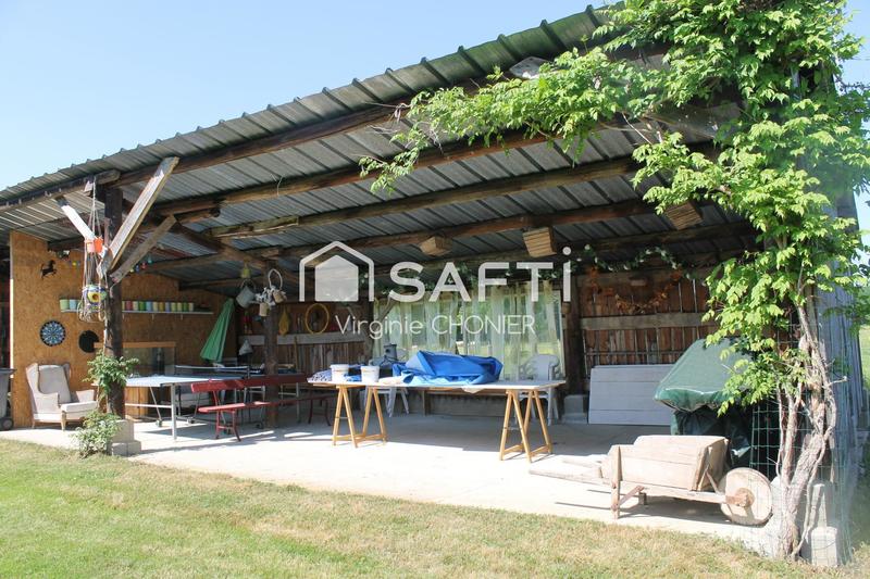 Propriété - 250 m² - 9 pièces