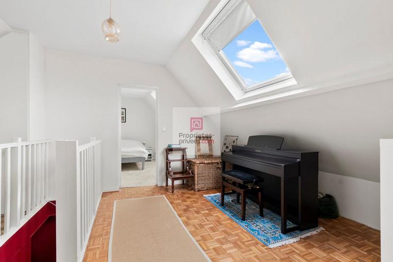 Appartement - 183 m² - 9 pièces