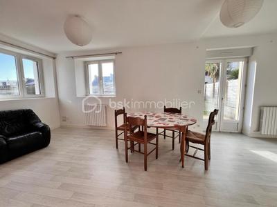 Maison - 76 m² - 4 pièces