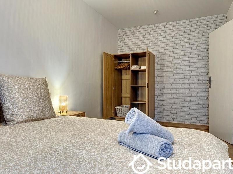 Chambre - 12 m² - 1 pièce