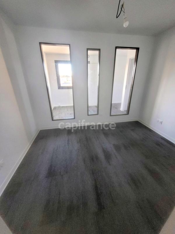 Bureau - 152 m² - 8 pièces