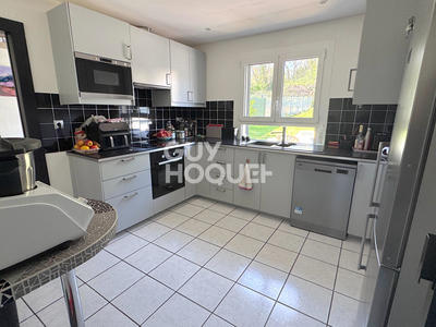 Maison - 106 m² - 6 pièces