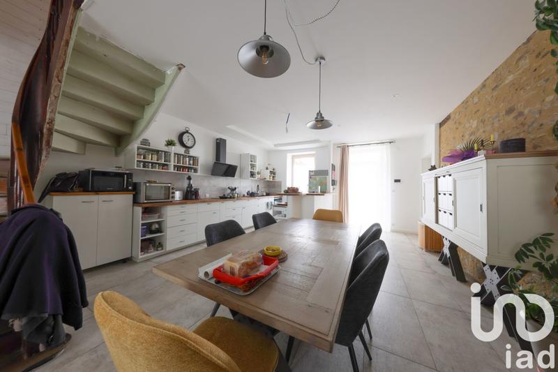 Maison - 377 m² - 10 pièces