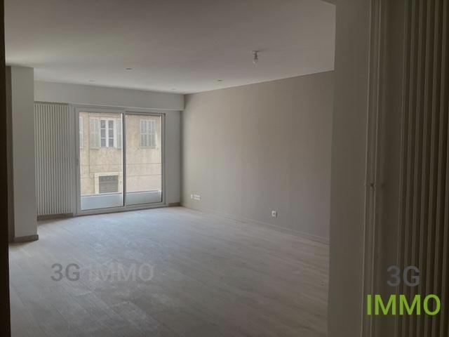 Appartement - 77 m² - 3 pièces