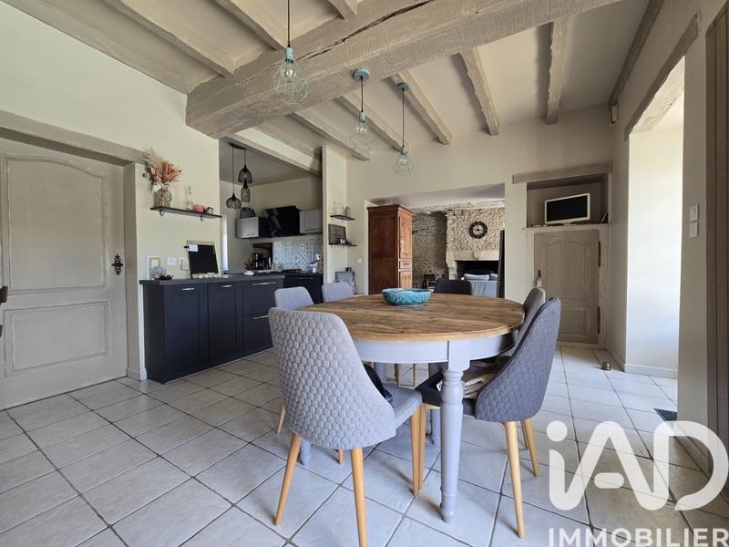 Maison - 208 m² - 9 pièces