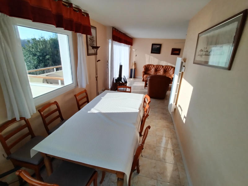 Appartement - 93 m² - 4 pièces