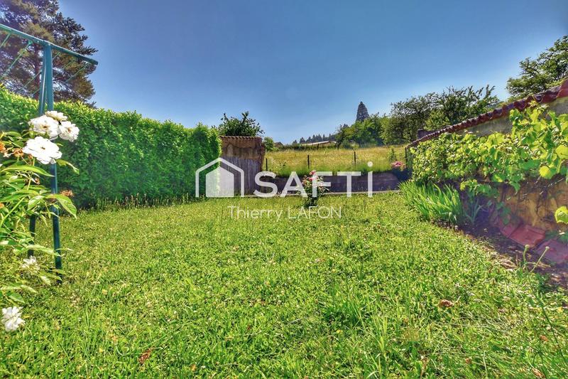 Maison - 200 m² - 8 pièces