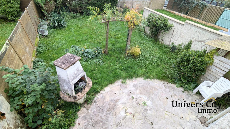 Maison - 93 m² - 4 pièces