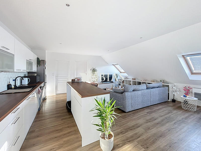 Appartement - 122 m² - 5 pièces