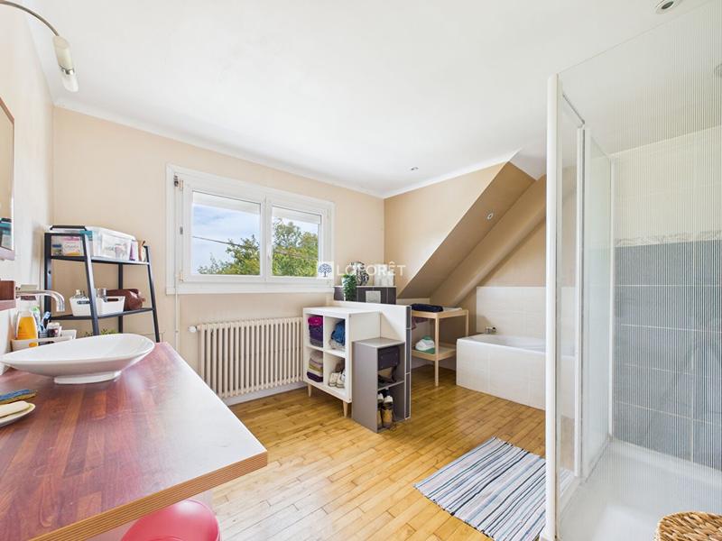 Maison - 135 m² - 7 pièces