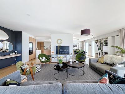 Appartement - 176 m² - 5 pièces