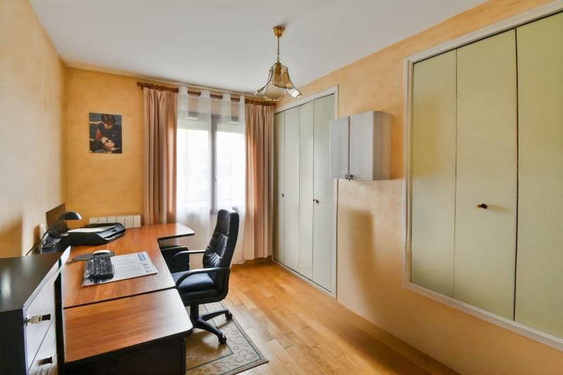 Maison - 180 m² - 8 pièces