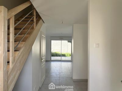 Maison - 90 m² - 5 pièces