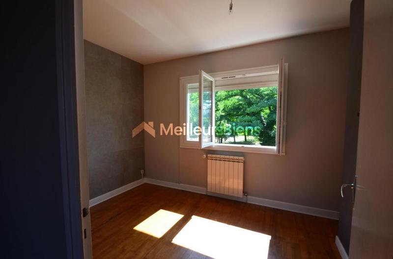 Maison - 180 m² - 5 pièces