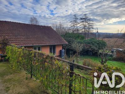 Maison - 230 m² - 11 pièces