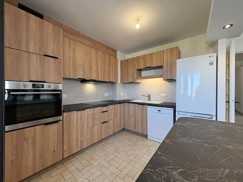 Appartement - 82 m² - 4 pièces