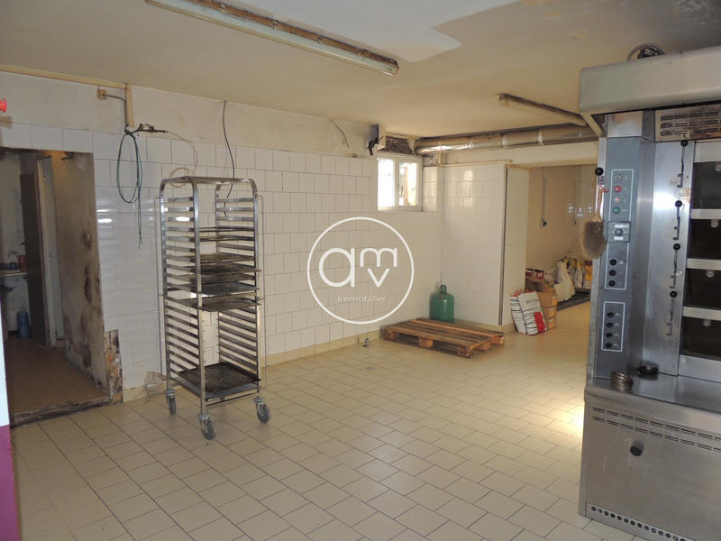 Fonds de commerce - Local commercial - 167 m²