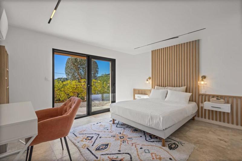 Villa - 204 m² - 6 pièces