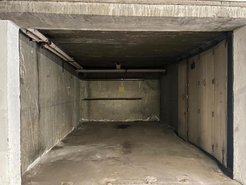 Parking / Garage - 16 m²