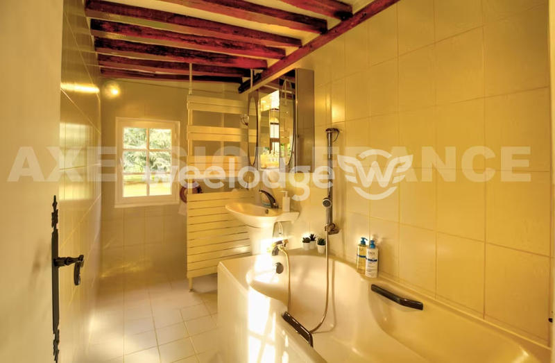 Maison - 96 m² - 7 pièces