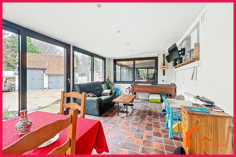 Maison - 232 m² - 8 pièces