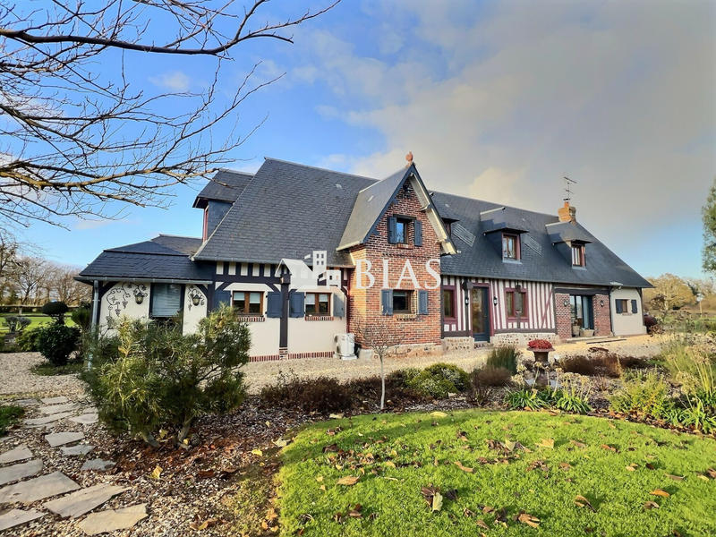 Maison - 264 m² - 10 pièces