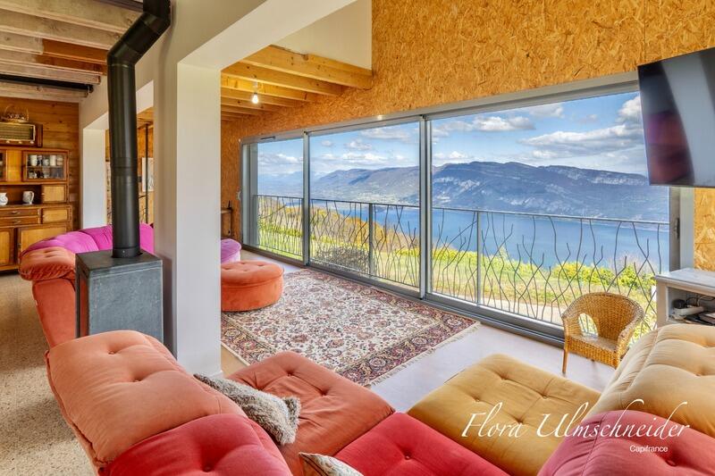 Maison - 271 m² - 9 pièces