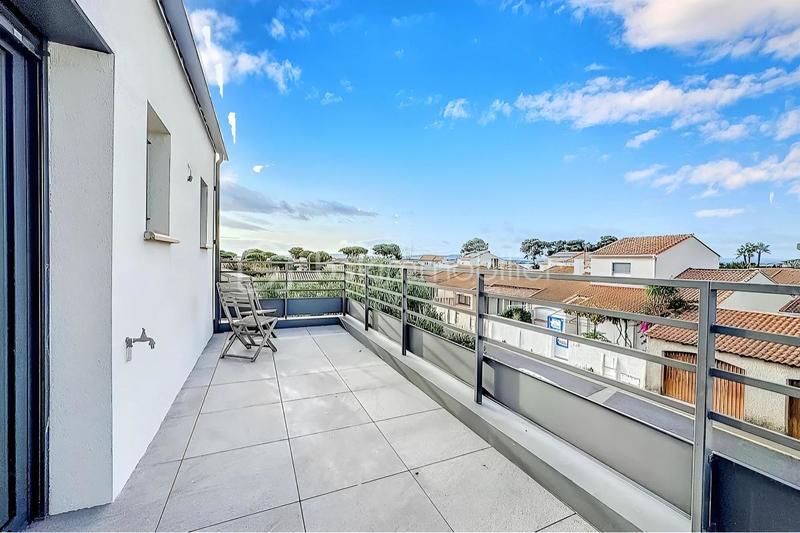 Villa - 100 m² - 5 pièces