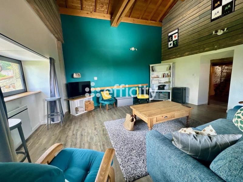 Maison - 338 m² - 13 pièces