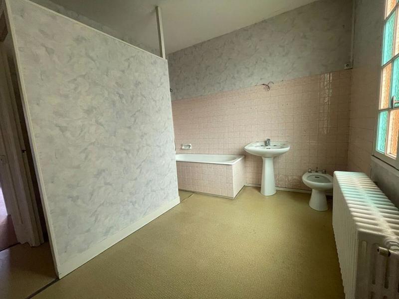 Local commercial - 205 m² - 9 pièces