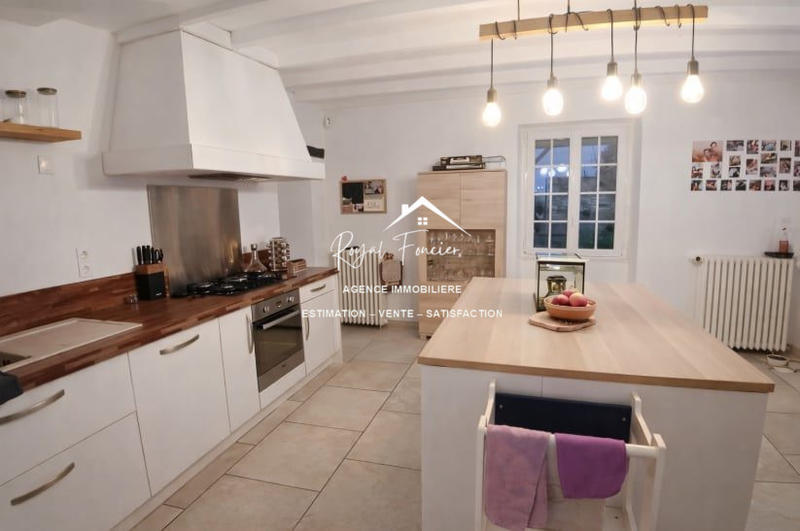 Maison ancienne - 140 m² - 5 pièces