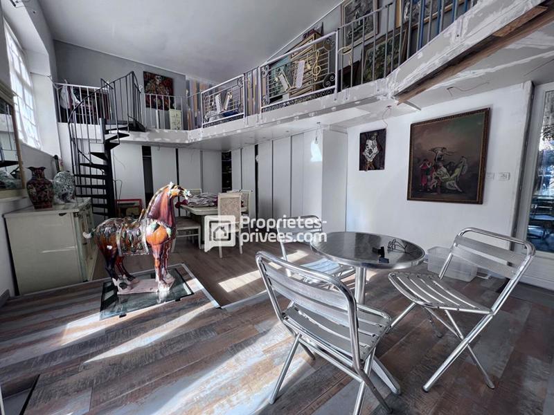 Maison - 200 m² - 7 pièces