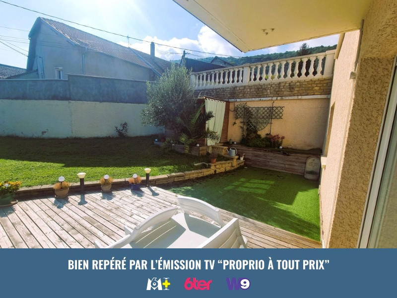 Maison - 238 m² - 9 pièces