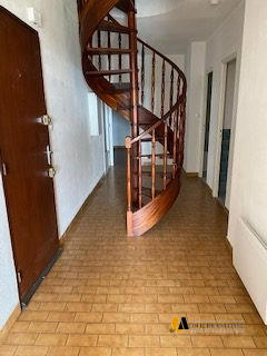 Appartement - 115 m² - 5 pièces