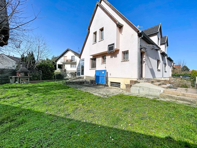 Maison - 98 m² - 5 pièces