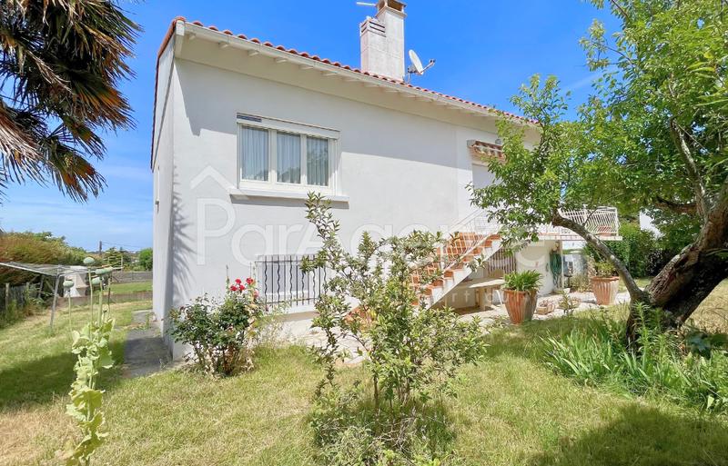 Maison - 137 m² - 5 pièces