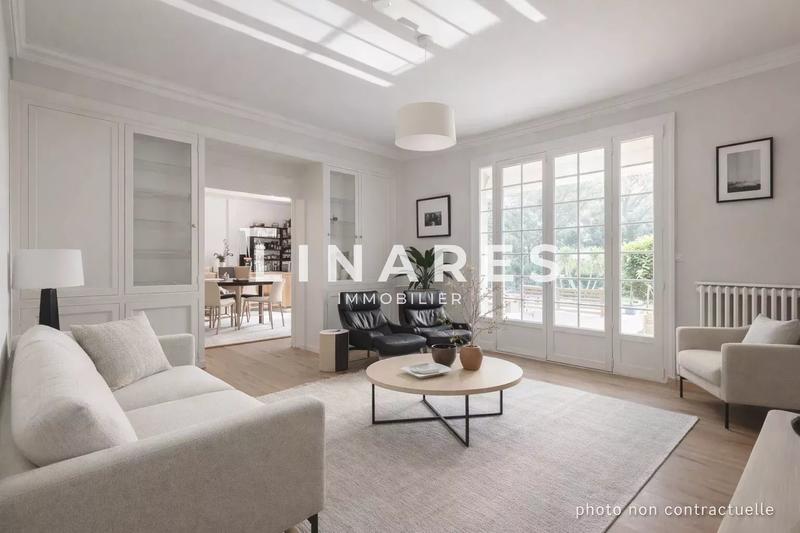 Maison - 369 m² - 7 pièces