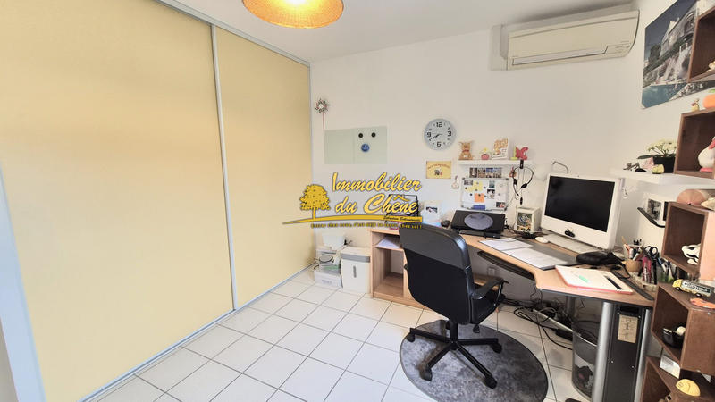 Maison - 255 m² - 8 pièces