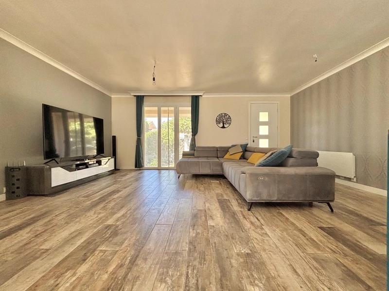 Maison - 122 m² - 5 pièces