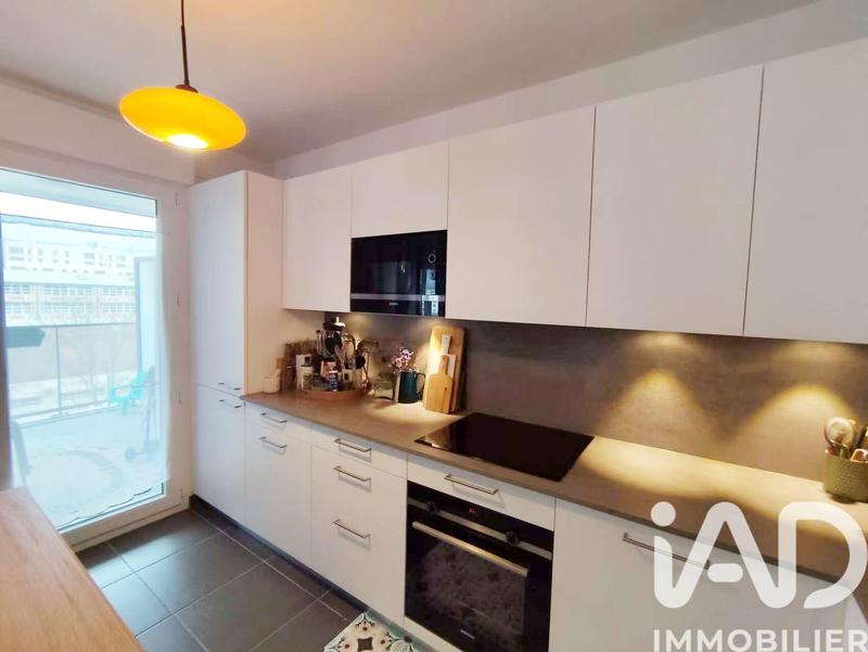 Appartement - 95 m² - 4 pièces